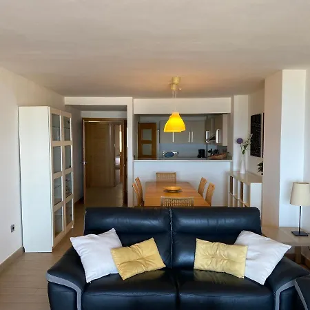 Apartment Albamar Frontline 3 Bedrooms