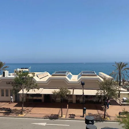 Albamar Frontline 3 Bedrooms Apartment *