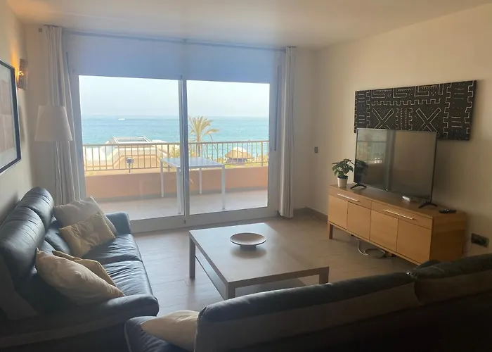 דירה Albamar Frontline 3 Bedrooms