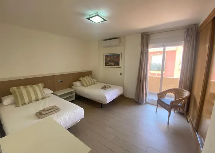 דירה Albamar Frontline 3 Bedrooms *